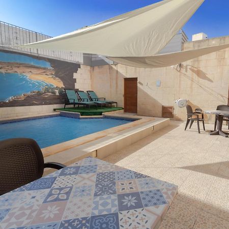 Hollies Vila Qala Exterior foto